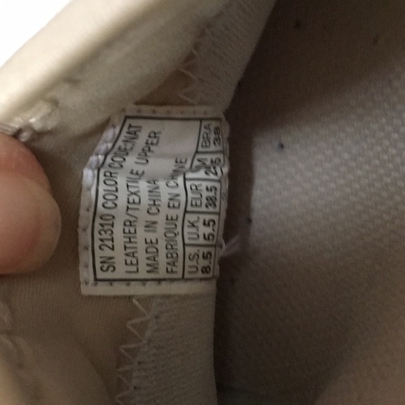 NWOT Sketchers “no-tie” laces shoe/ size 8.5. - Picture 4 of 4